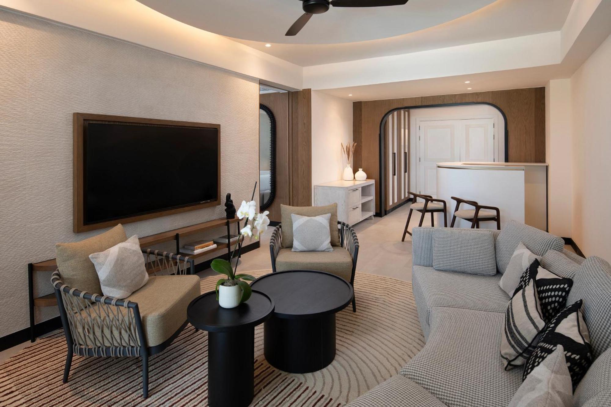 Preferred Club Master Suite Ocean Front Swimout