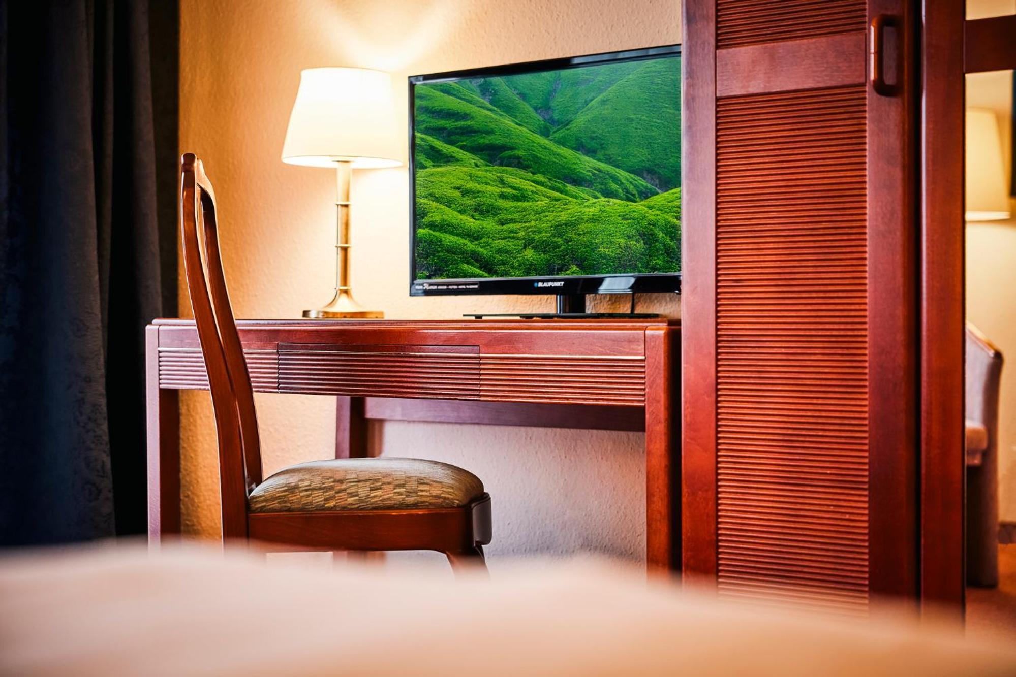 Family Room Mountain View