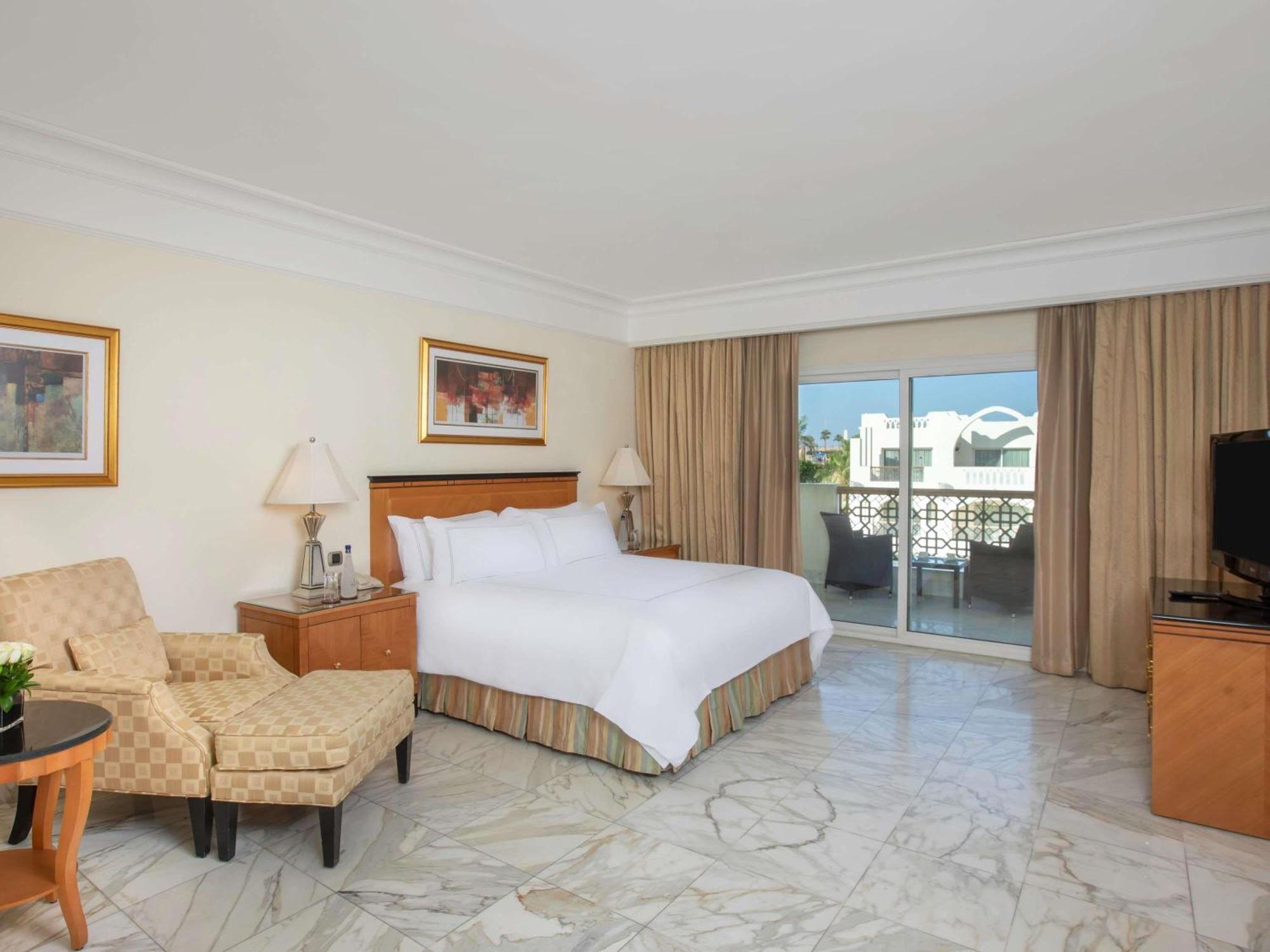Junior Suite Adult