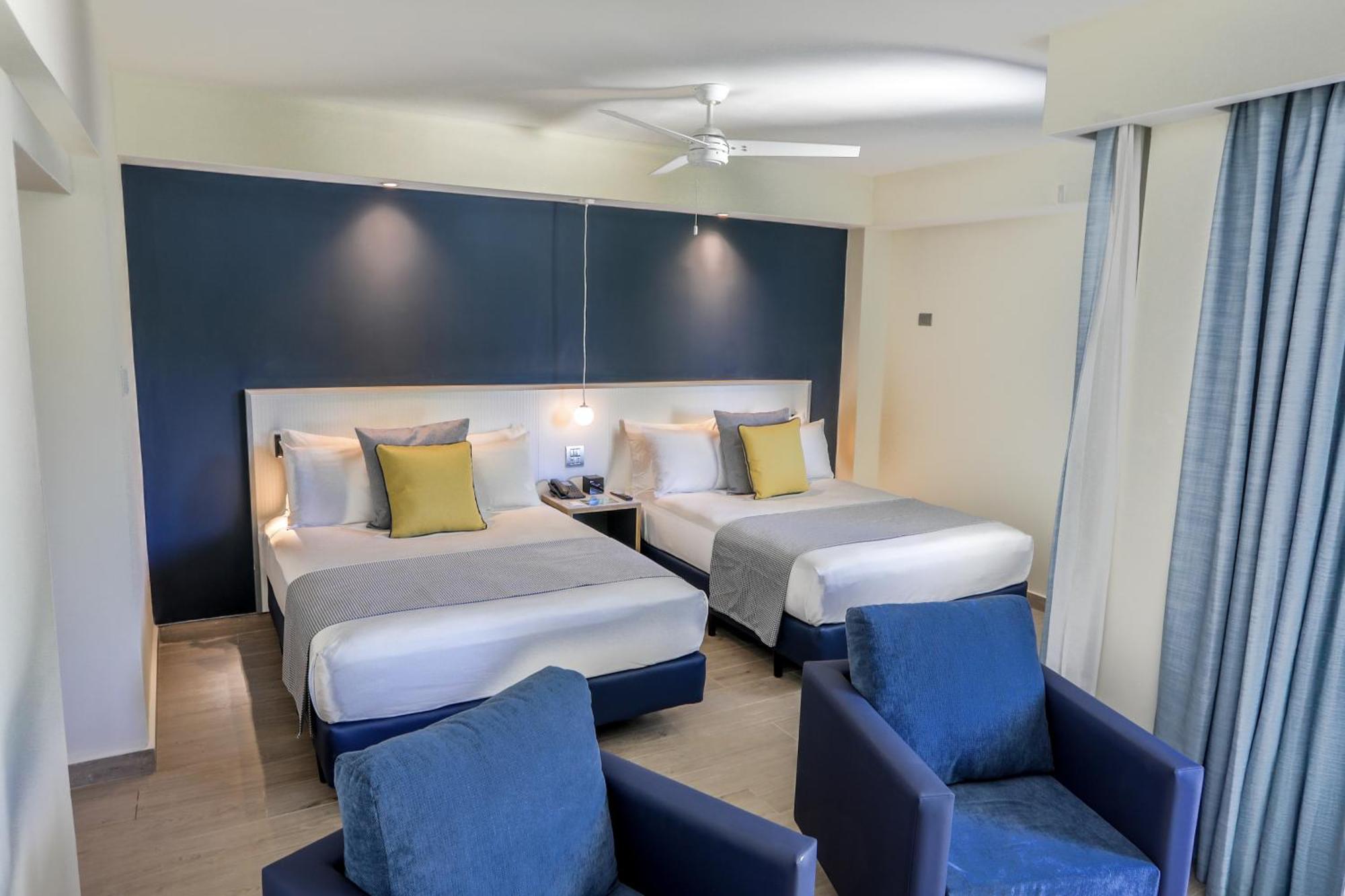 Privileged Deluxe Junior Suite Swim Up