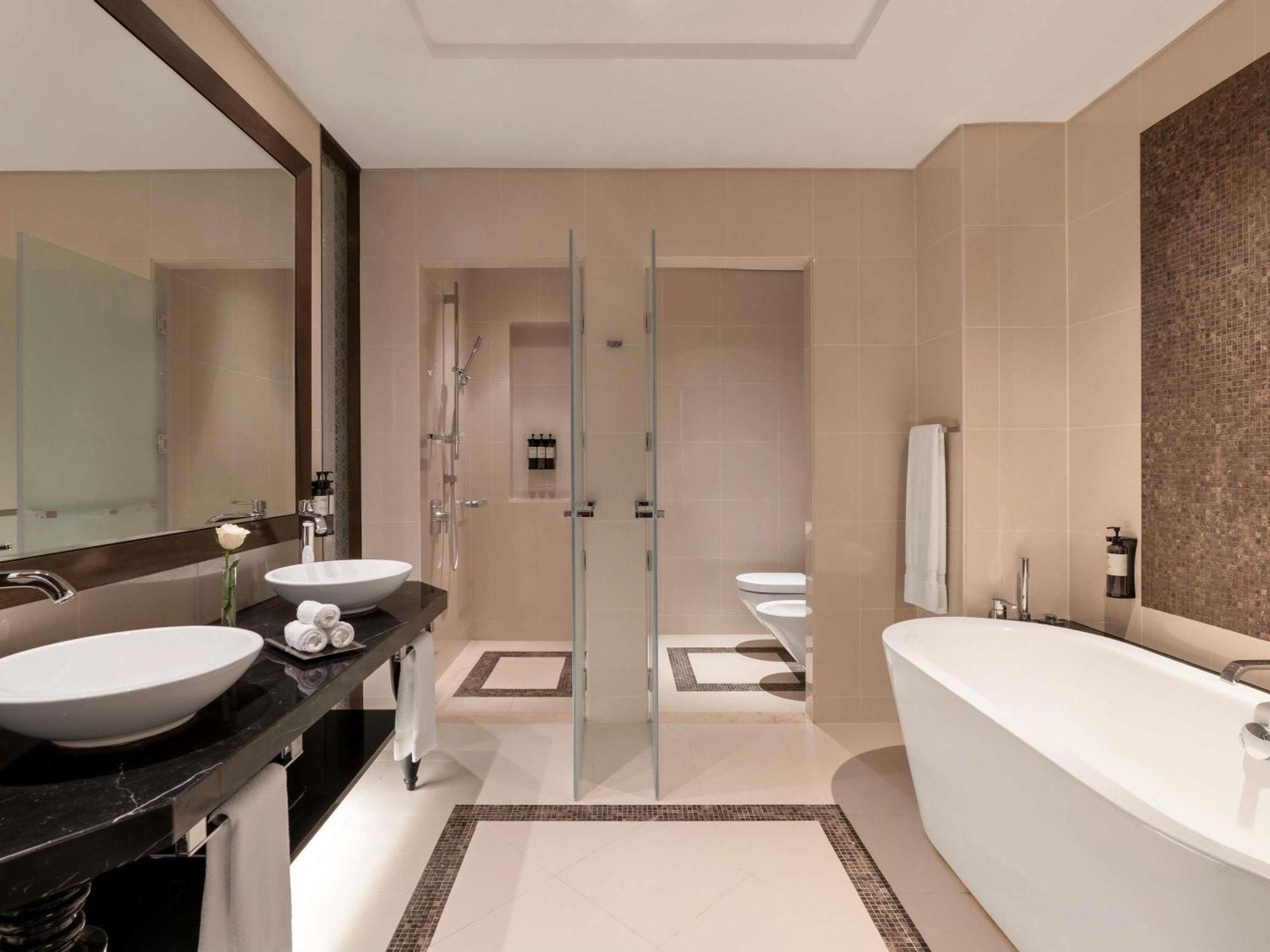 Premium Twin Room with Sea View and Balcony