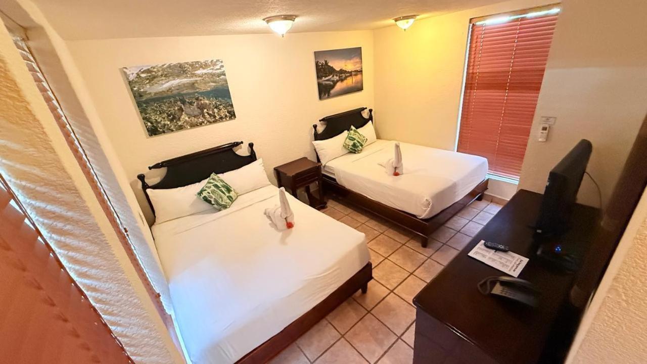 Las Sirenas by Mayan Princess Double Deluxe Studio