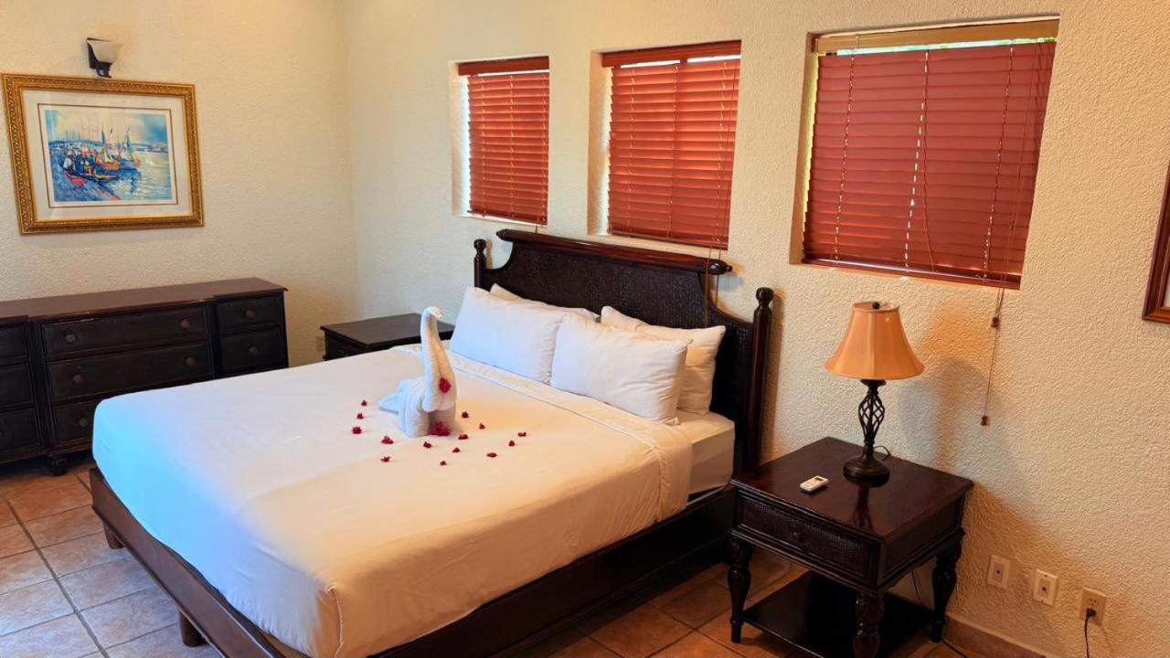 Las Sirenas by Mayan Princess Two Bedroom Family Suite