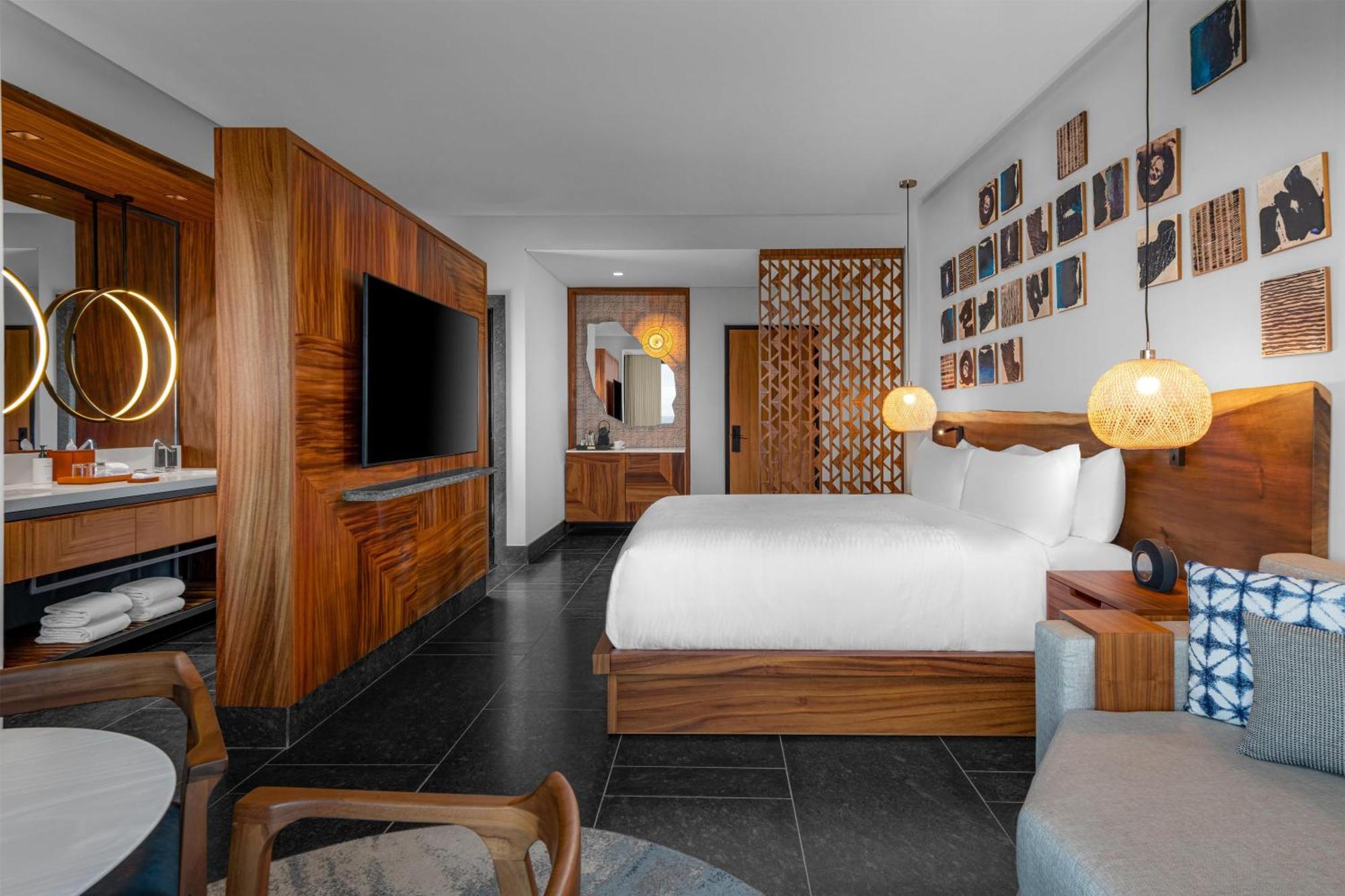 King Room Partial Ocean View