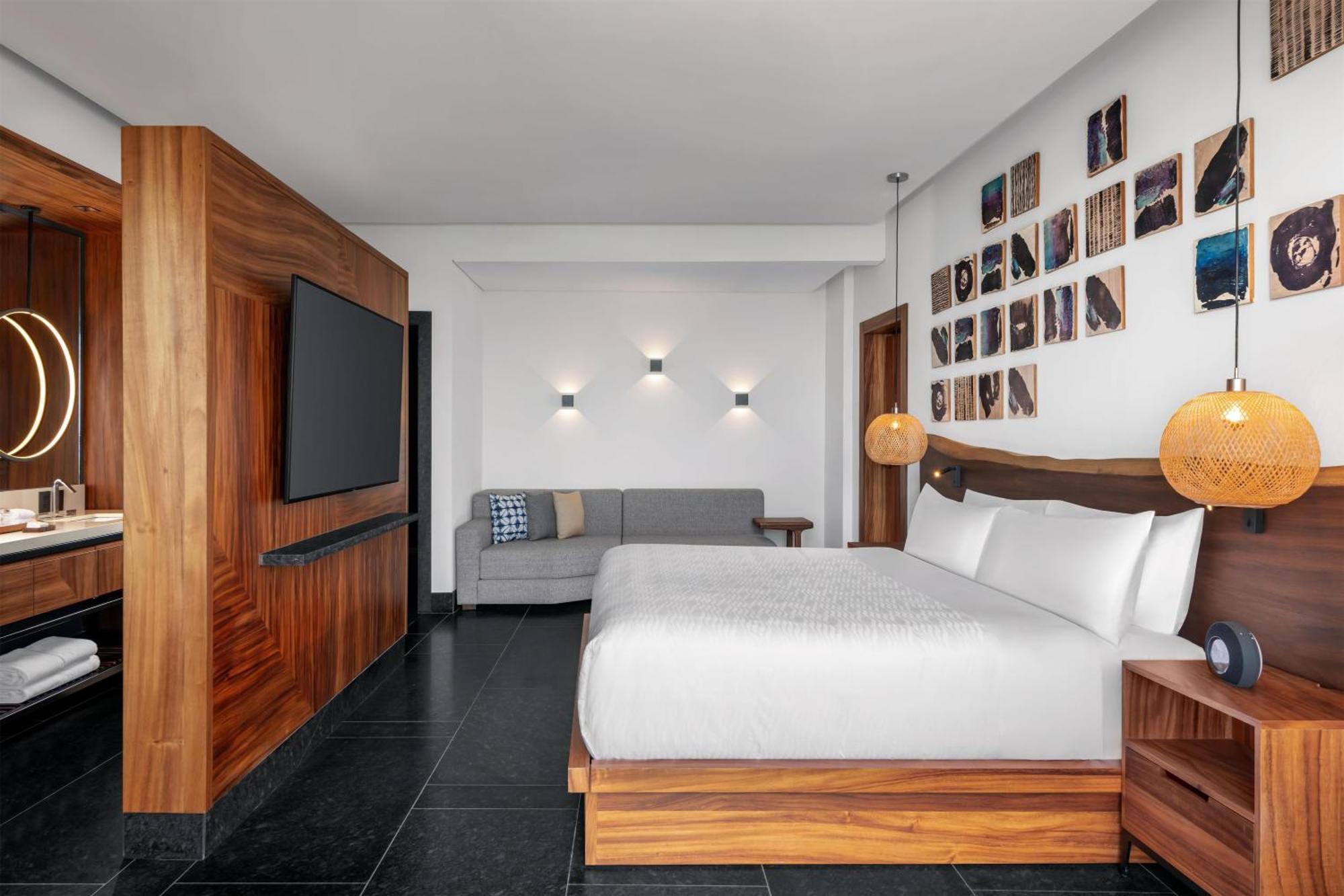 King Room Partial Ocean View