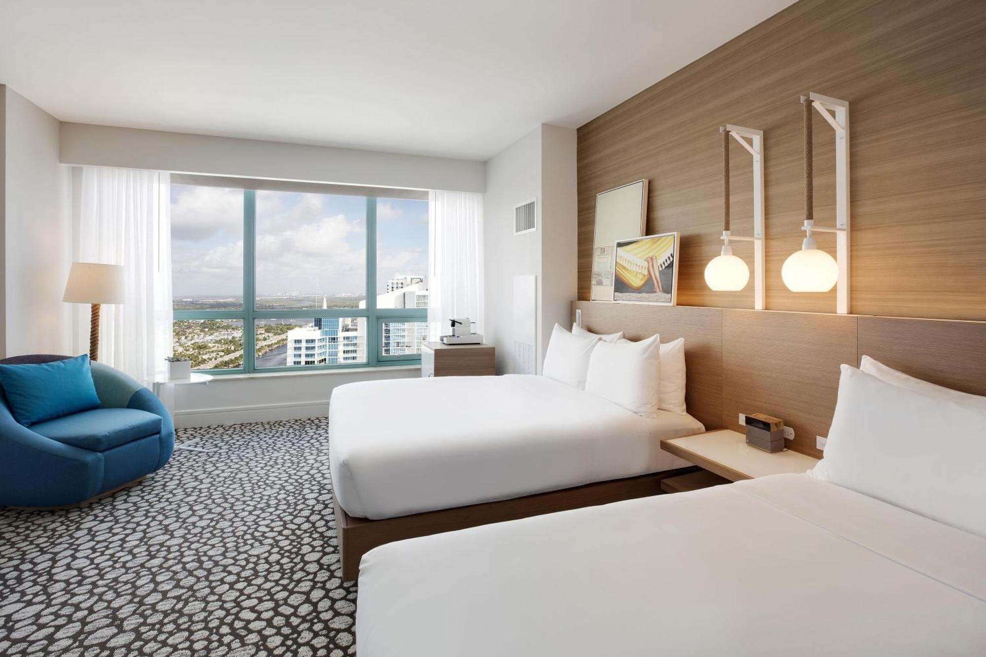 Double Room with Two Double Beds and Partial Ocean View