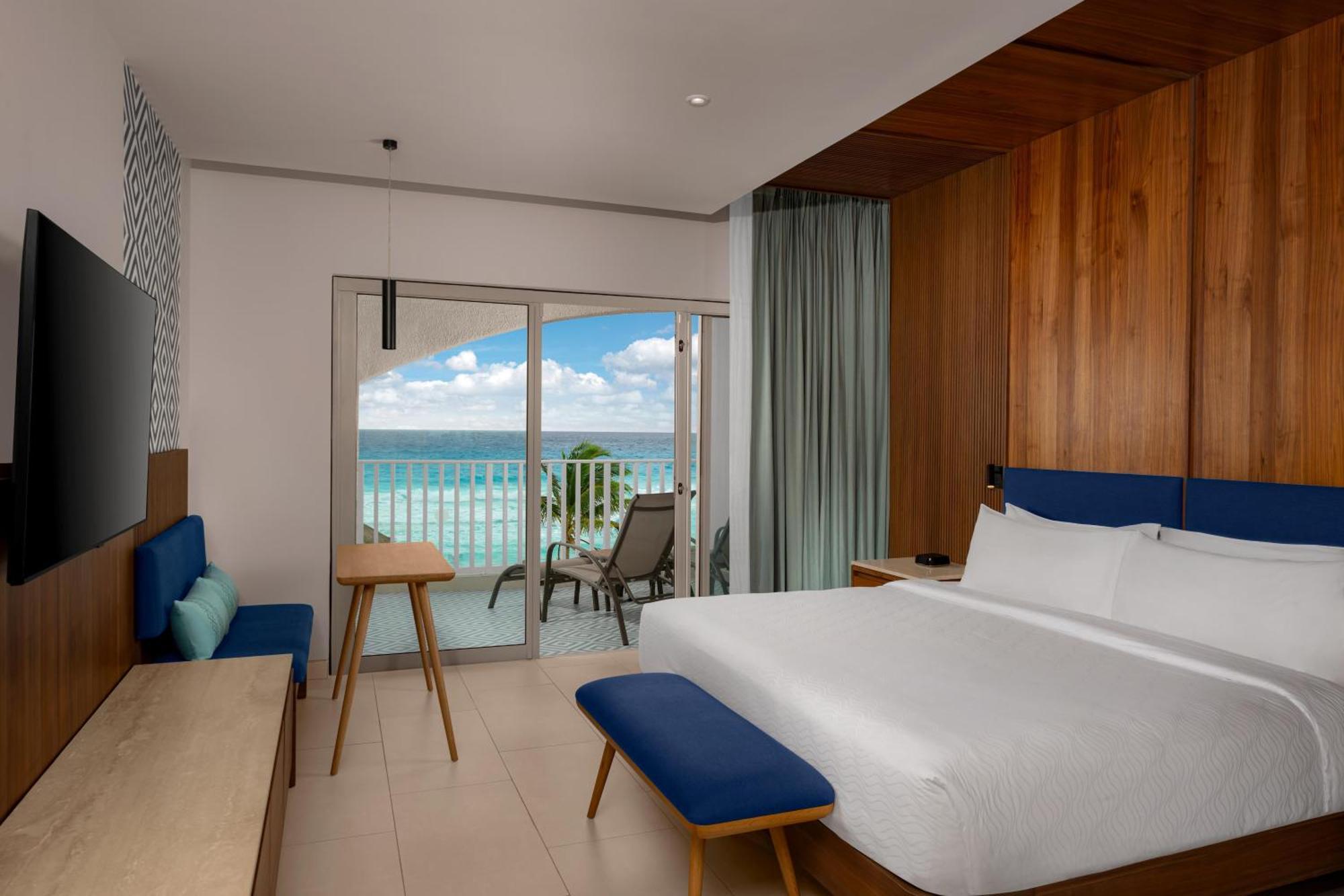Enclave Beachfront King Room with Terrace