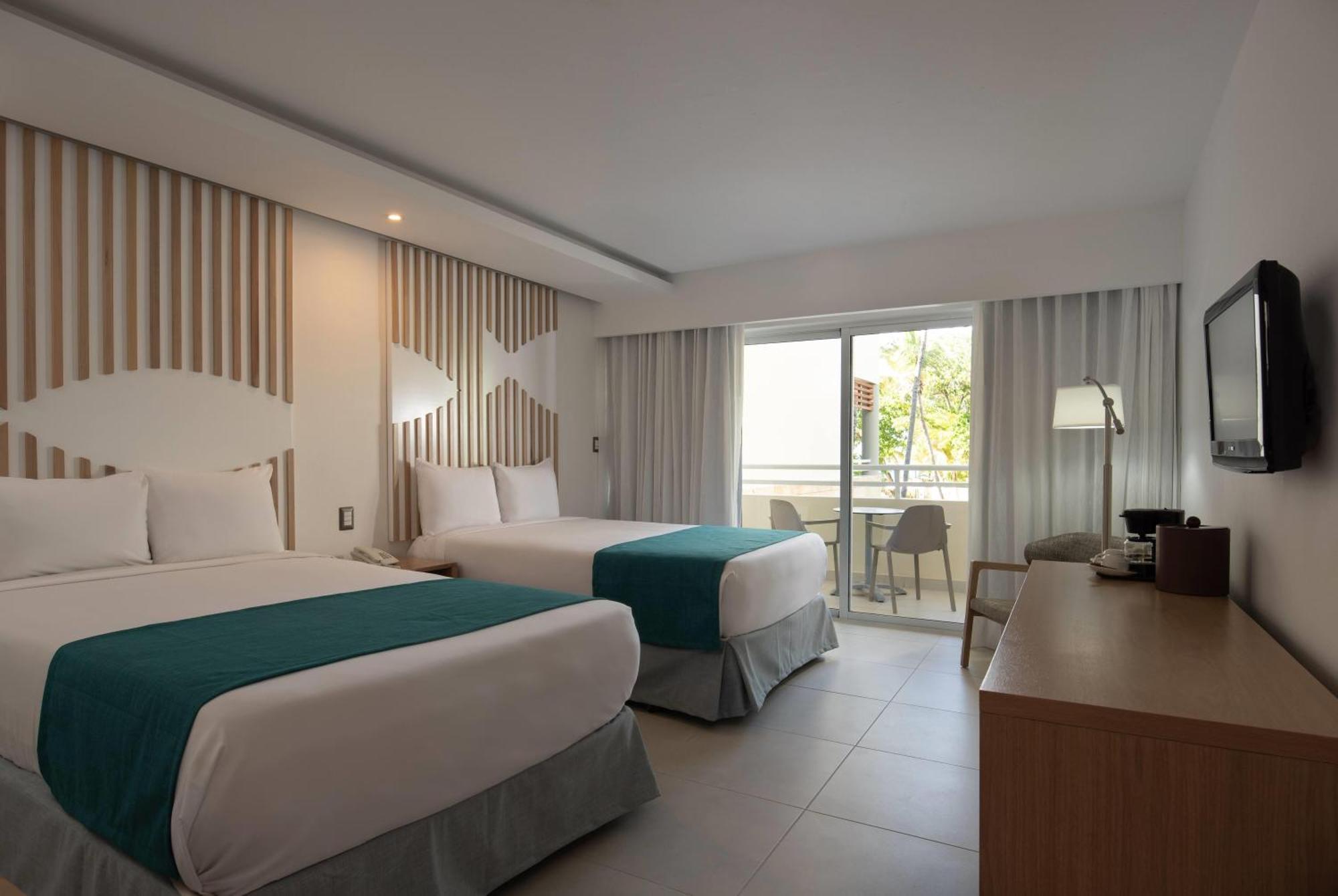 Premium Double Room with Garden View - Non-Smoking