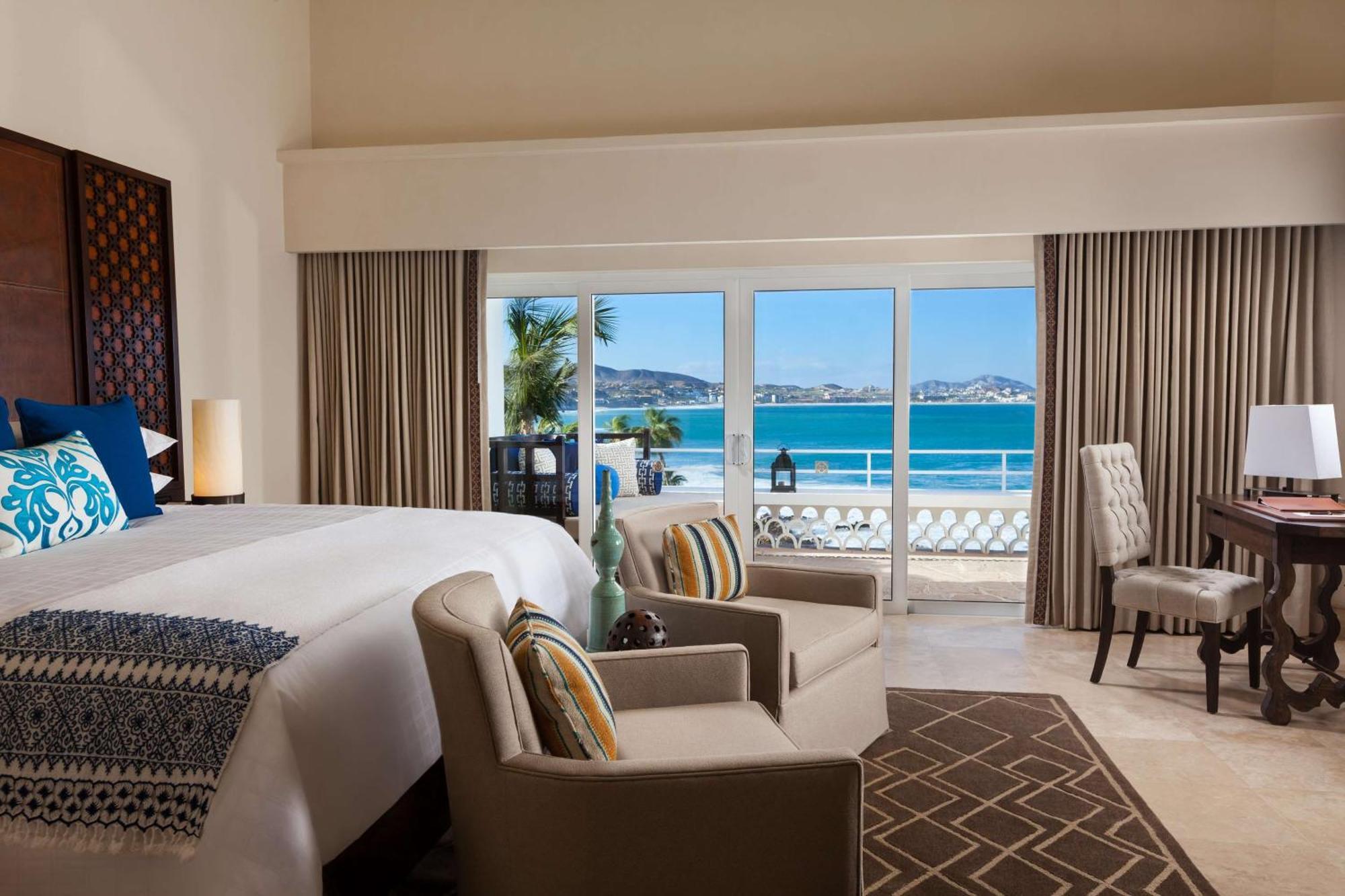 Oceanfront Suite Plunge Pool