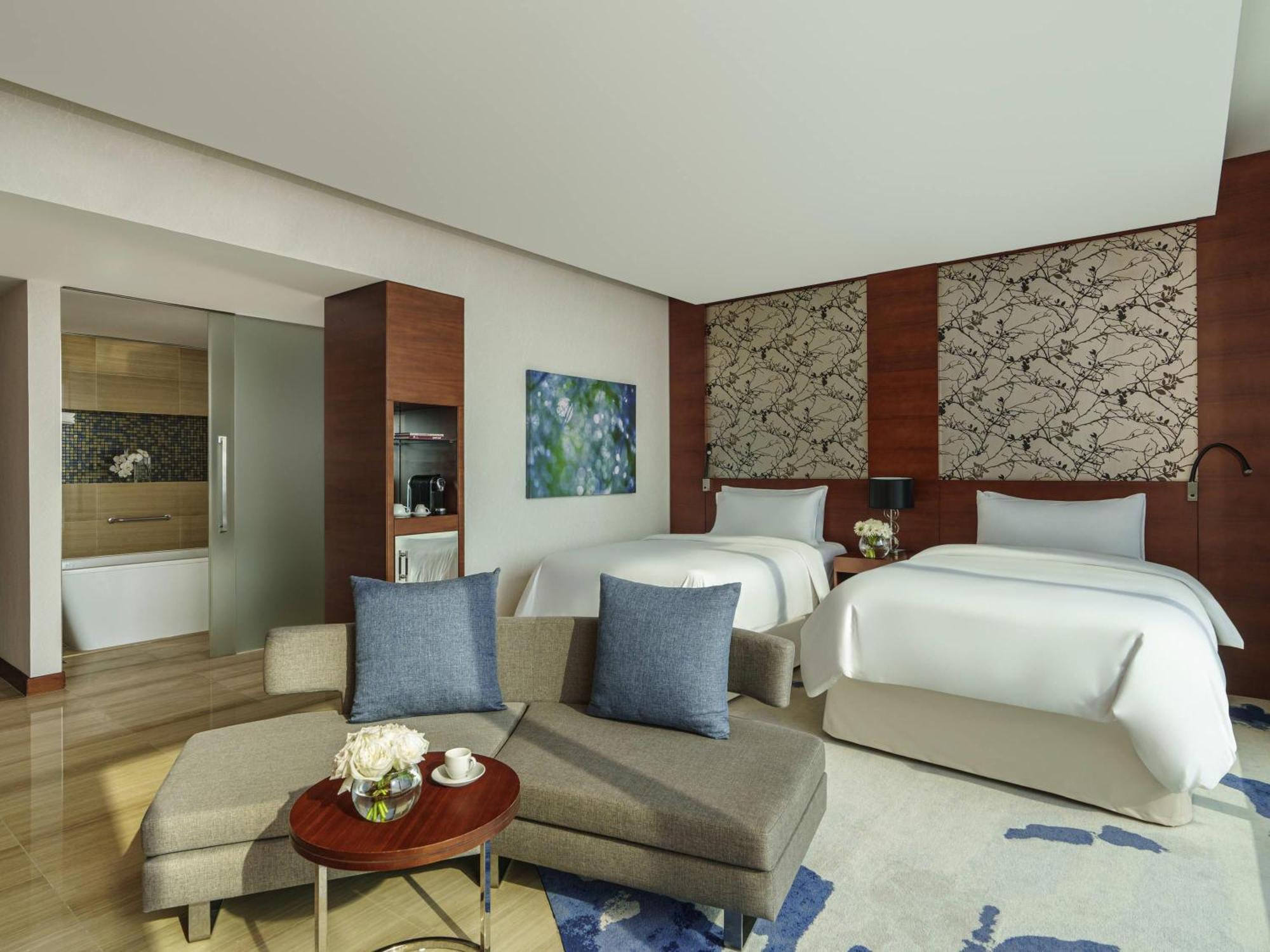 Queen Room Two Queen Beds View Non-Smoking