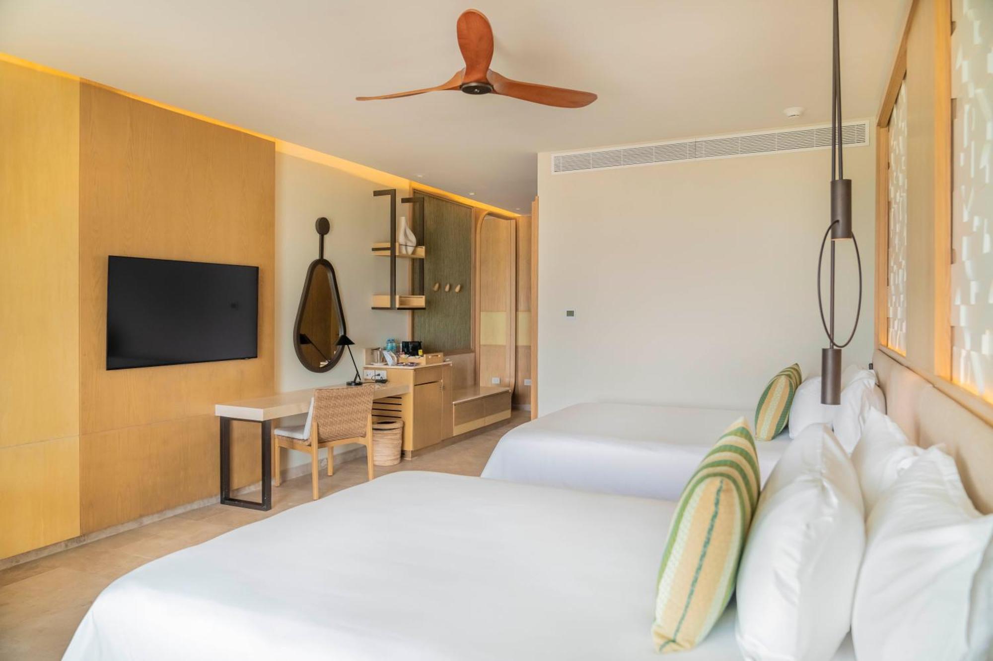Serenity Club Swim Out Partial Ocean View 2 Queen Beds Junior Suite