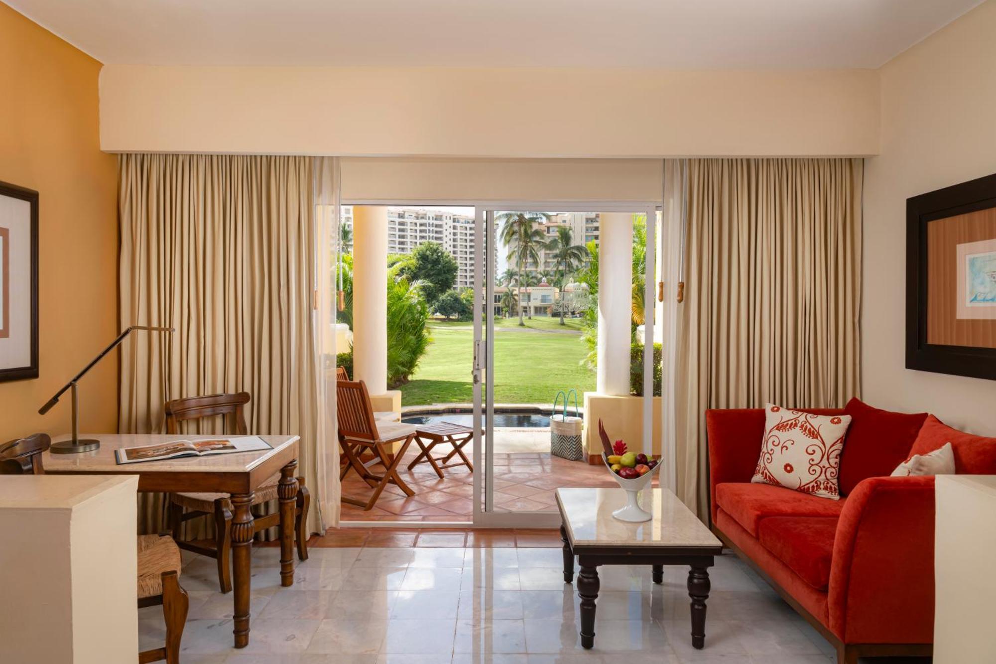 Grand Class Suite