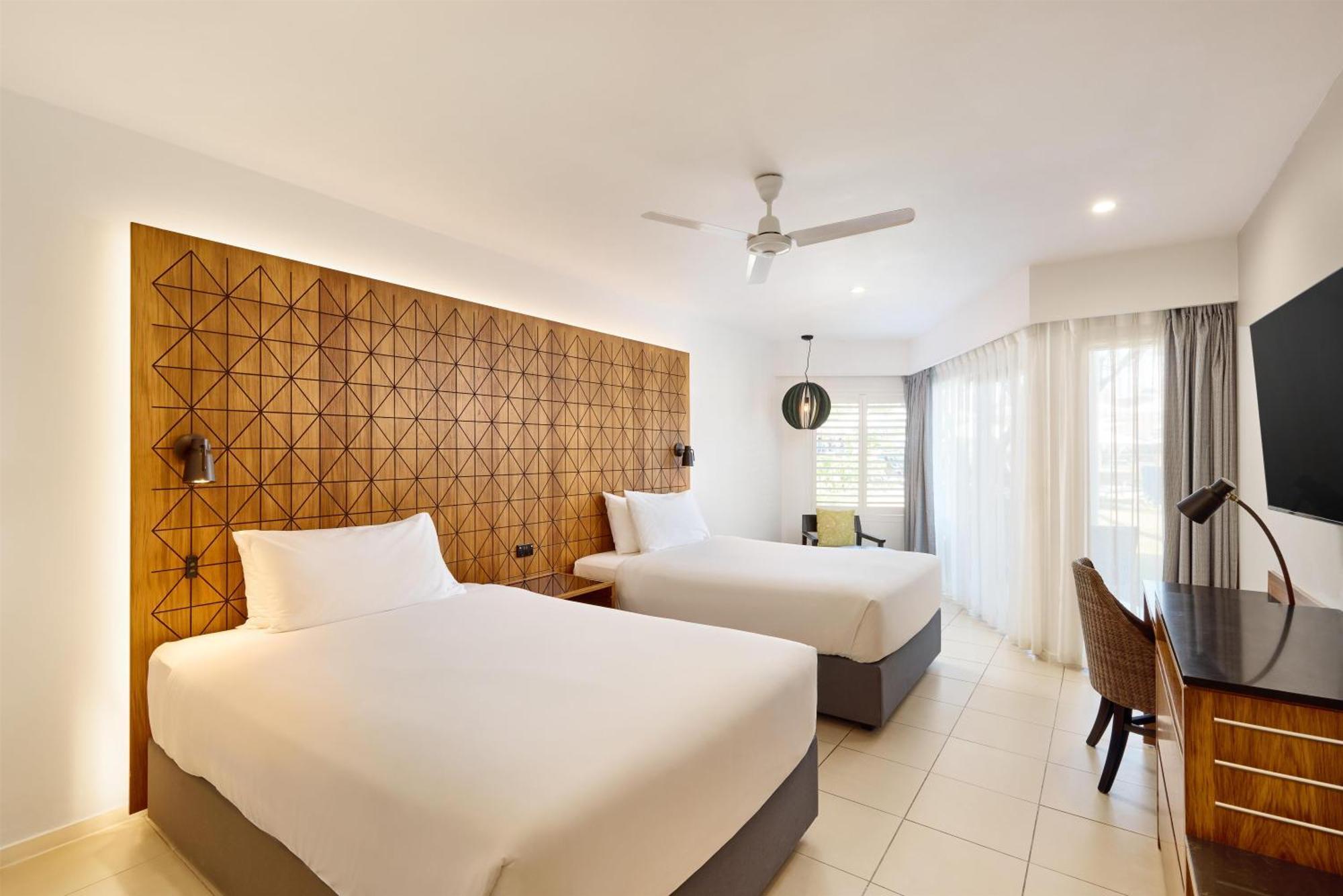 Courtyard Two-Bedroom Family Suite