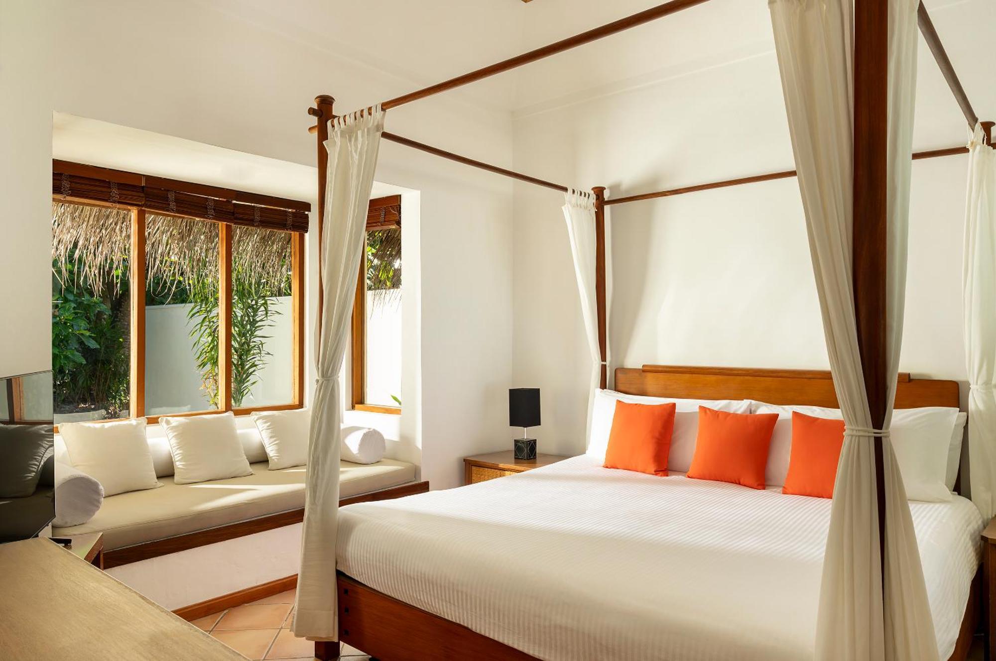 Deluxe Beach Villa