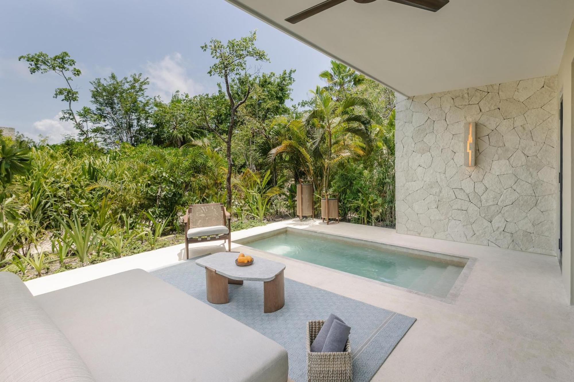 Lagoon Suite