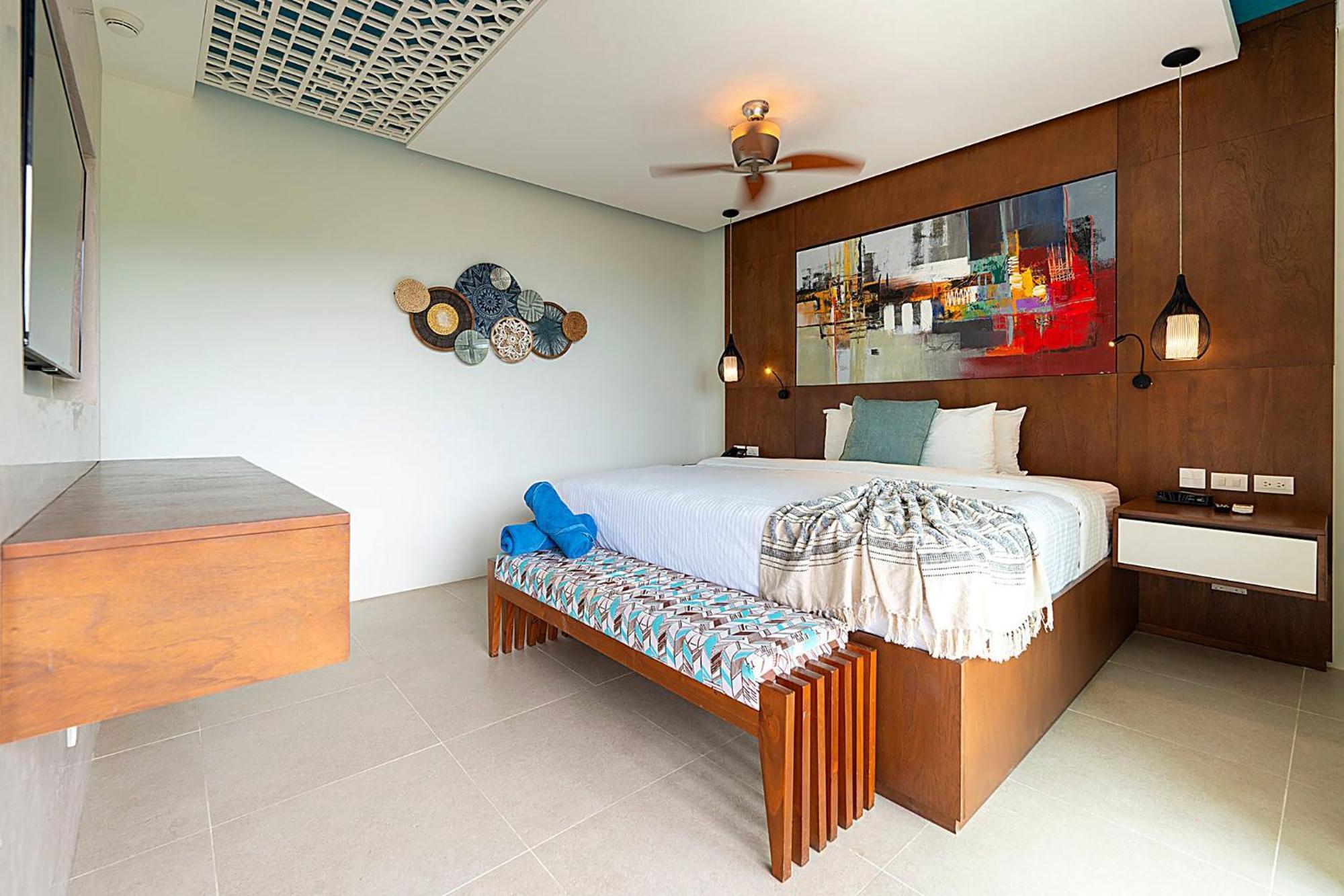 Island Ocean View Junior Suite King Bed