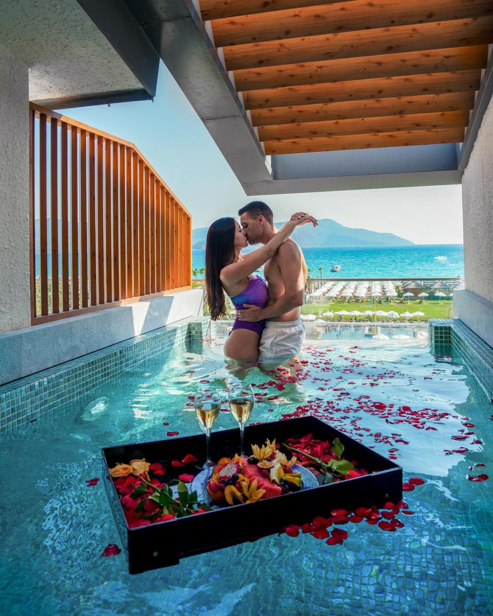 Premium Family Suite Pool