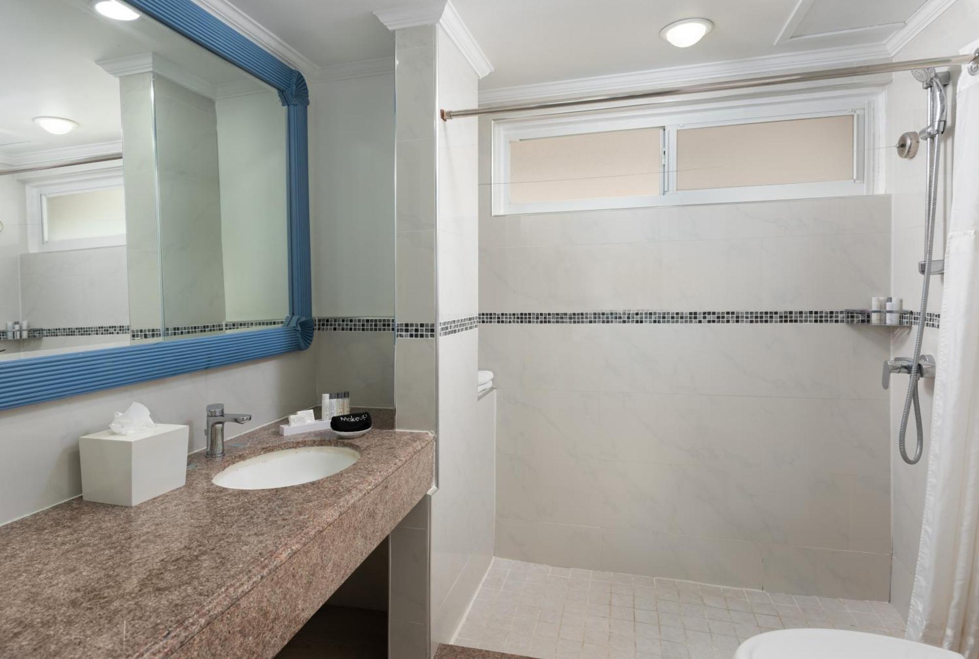 Superior Oceanfront Room