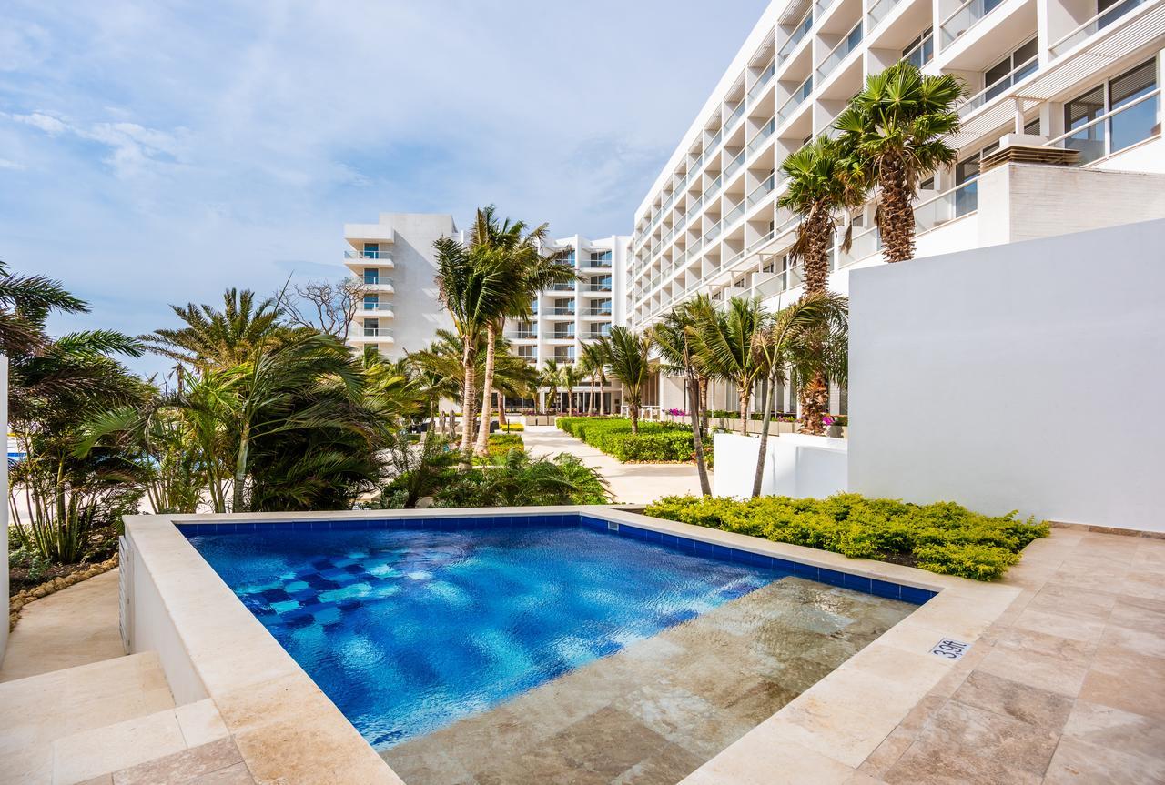 Preferred Club Master Suite Swim-Out
