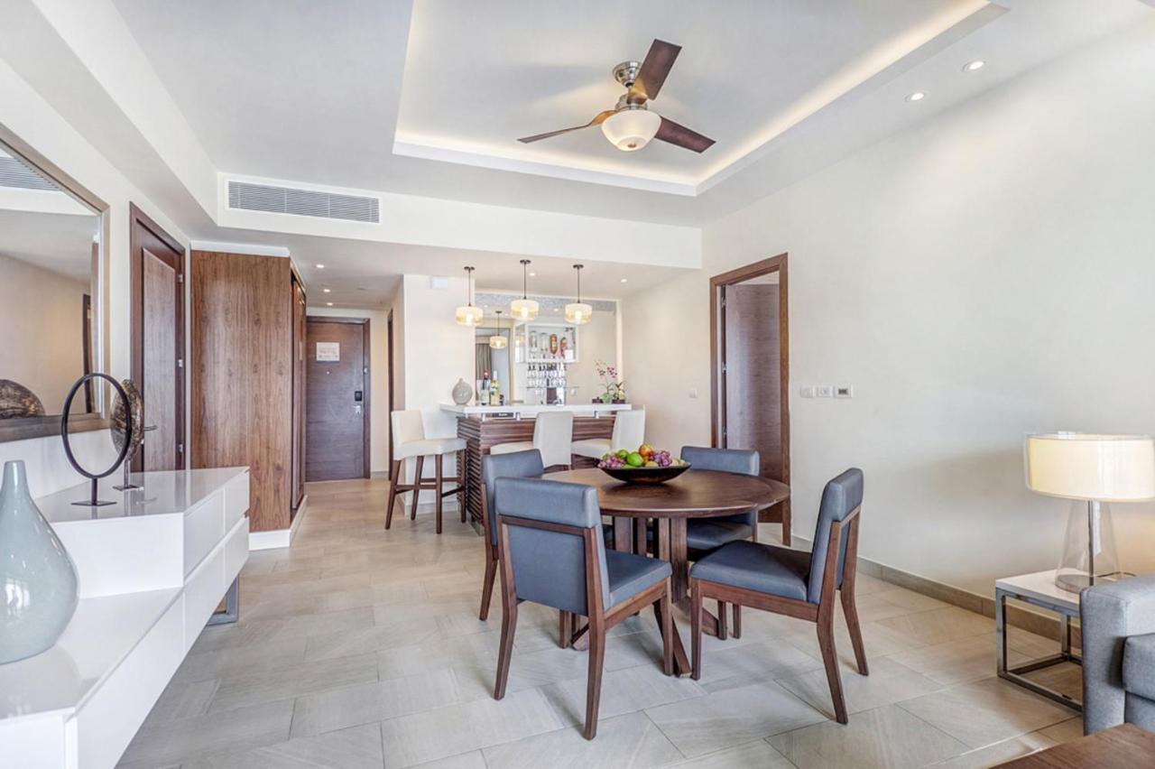 Luxury Presidential Ocean View One bedroom Suite Diamond Club