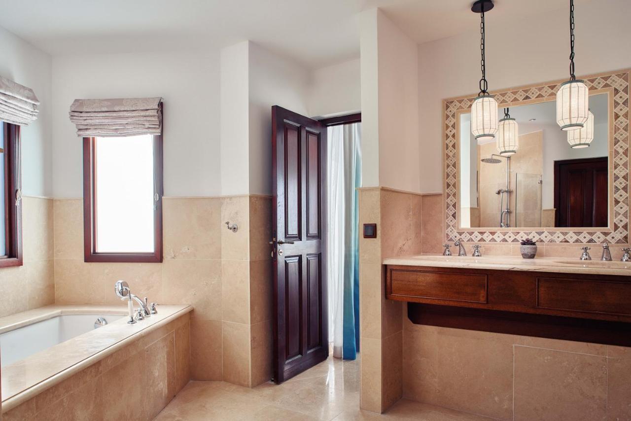 One-Bedroom Suite with Plunge Pool