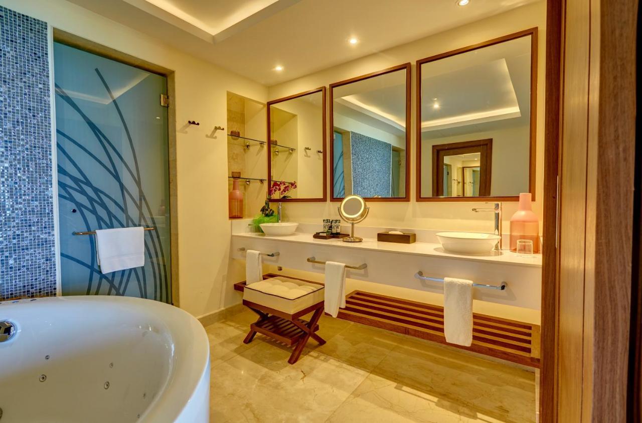 Luxury Chairman's Ocean view Three Bedroom Suite Diamond Club
