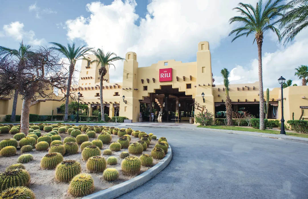 Hotel Riu Santa Fe-1