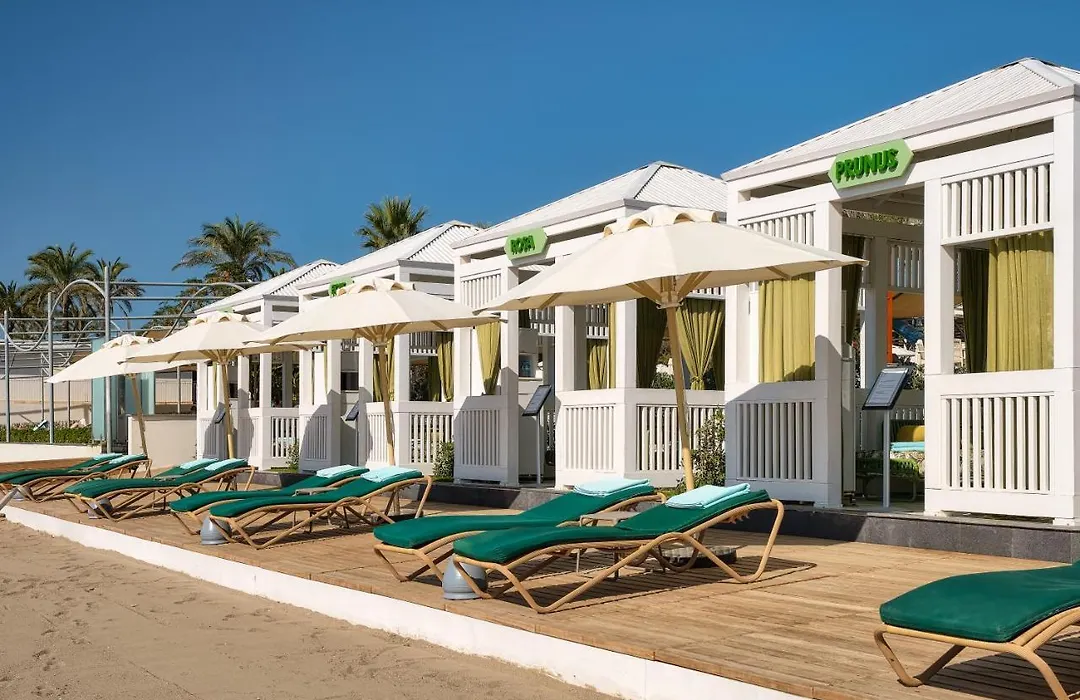 Cornelia De Luxe Resort-1