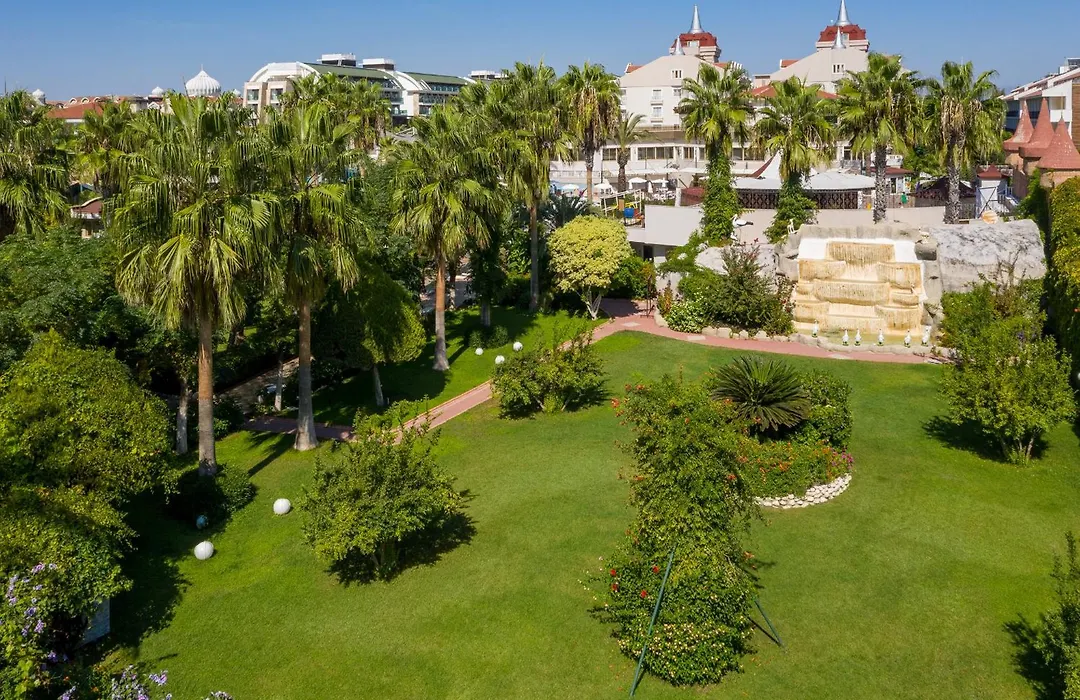 Aydinbey Famous Resort-1
