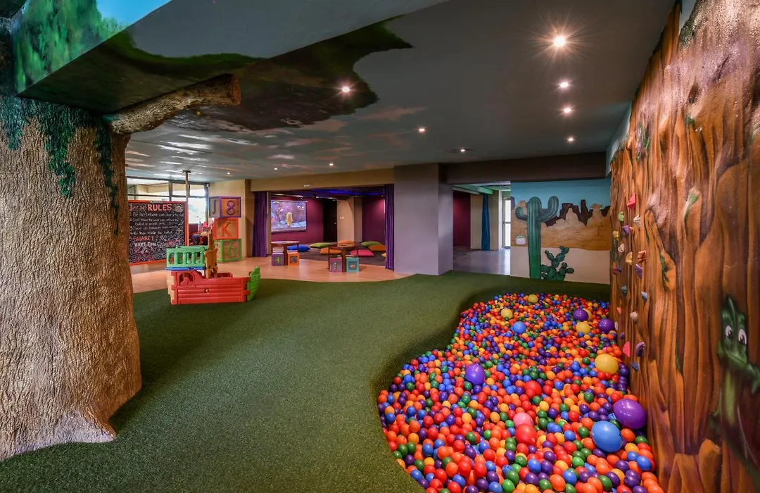Generations Riviera Maya Oceanfront Family Resort, All & More Inclusive-1