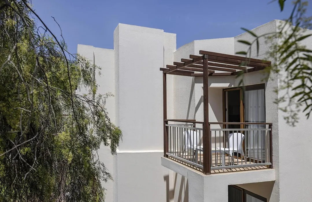 Doubletree By Hilton Bodrum Isil Club Ultra All-Inclusive Resort-1