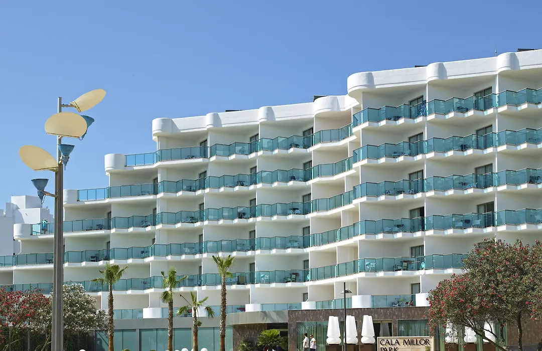 Hipotels Cala Millor Park-1