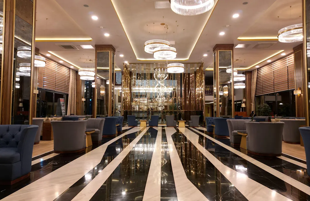 Aydinbey Queen'S Palace & Spa-1