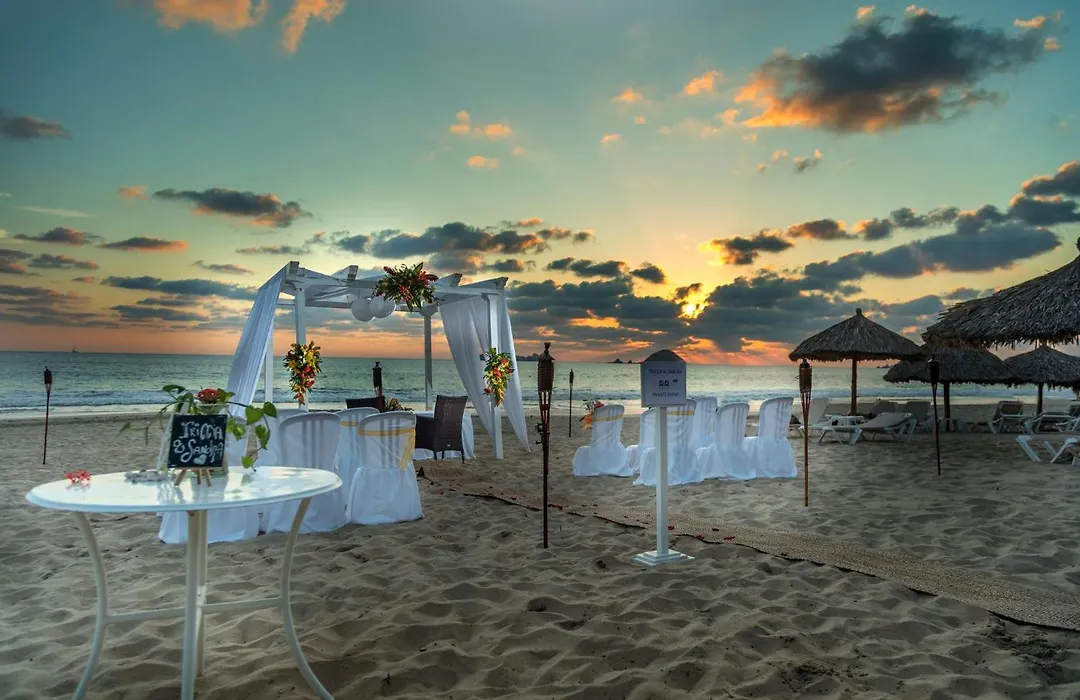 Holiday Inn Resort Ixtapa All-Inclusive By Ihg-1