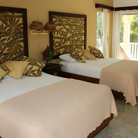 Turquoise Bay Dive & Beach Resort-3