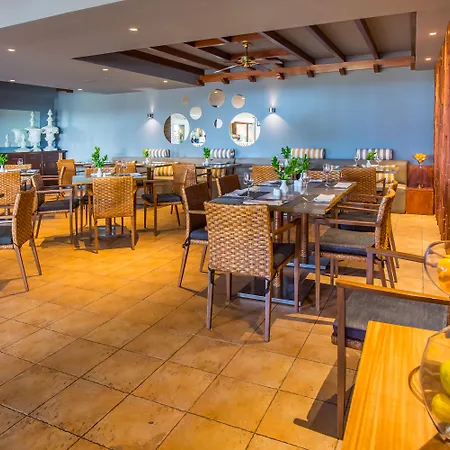 Calheta Beach - All-Inclusive - Savoy Signature-3