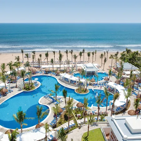 Hotel Riu Emerald Bay-2