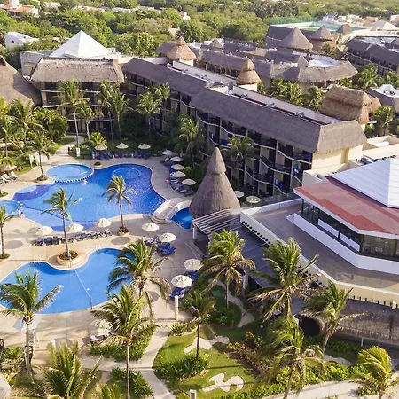 Catalonia Yucatan Beach Resort & Spa-3