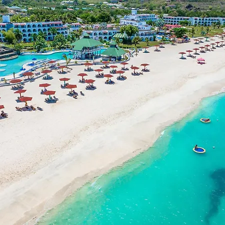 Jolly Beach Antigua-3