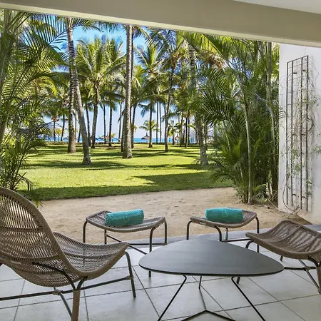 Victoria Beachcomber Resort & Spa-2