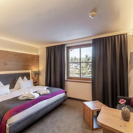 Sporthotel Wagrain-2