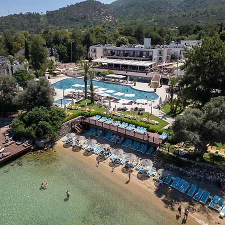 Doubletree By Hilton Bodrum Isil Club Ultra All-Inclusive Resort-2