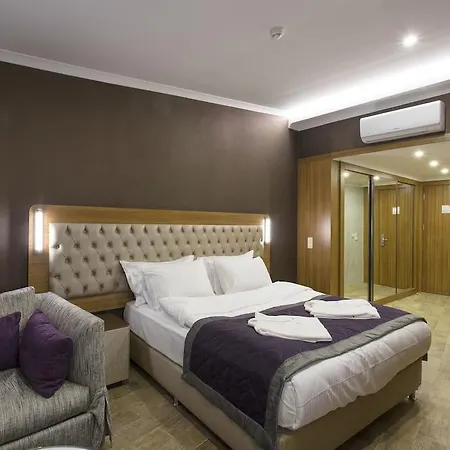 Michell Hotel (Adults Only)-2