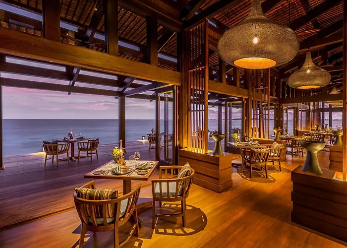 Kudadoo Maldives Private Island Hotel Komandoo 