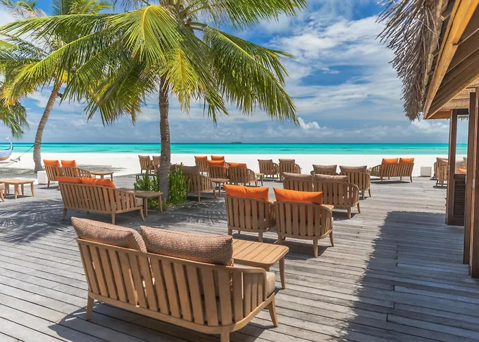 Meeru Maldives Resort Island Dhiffushi