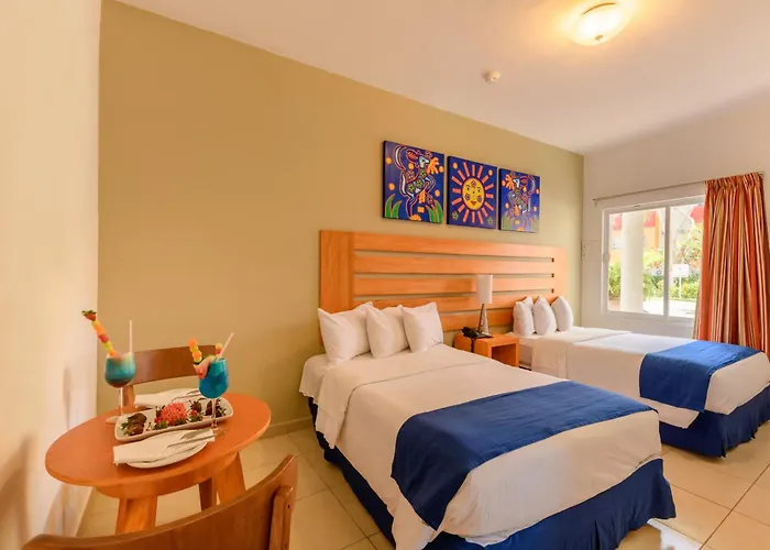 Decameron Los Cocos Guayabitos, Ramada All-Inclusive Resort Rincon de Guayabitos